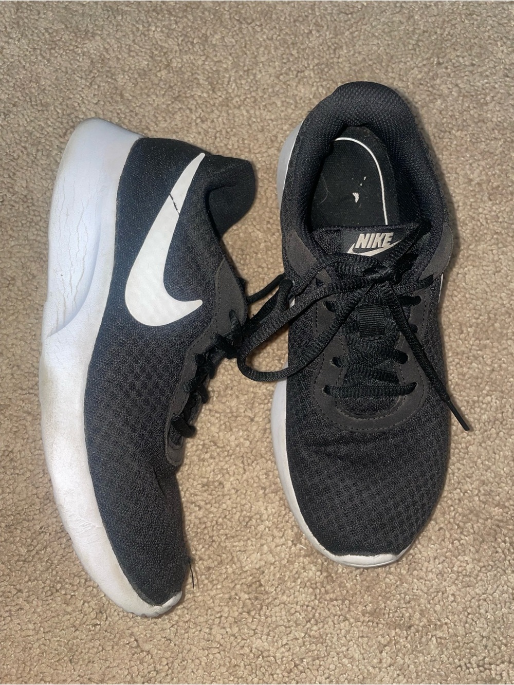 Nike black & white shoes